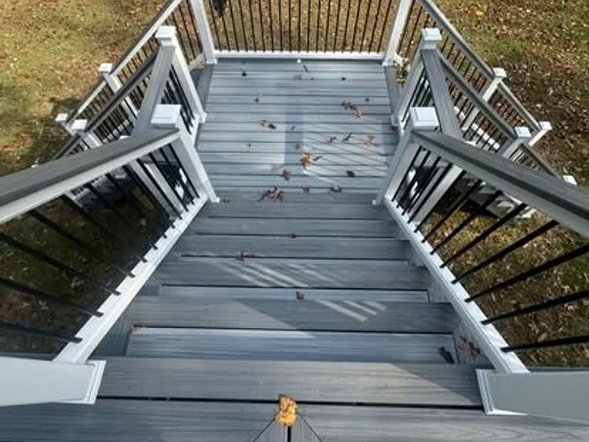 Custom deck and covered porch build in Clarksville, TN by JM Home and Property Services (3)